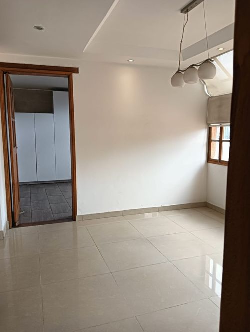 Casa de 4 alcobas en venta en San Jose De Bavaria, Bogotá, 400 m² · foto 10 de 24