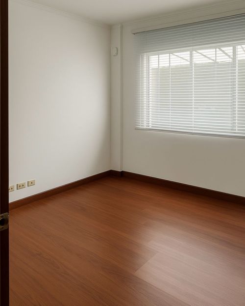 Casa de 6 alcobas en venta en Alhambra, Bogotá, 347 m² · foto 8 de 18