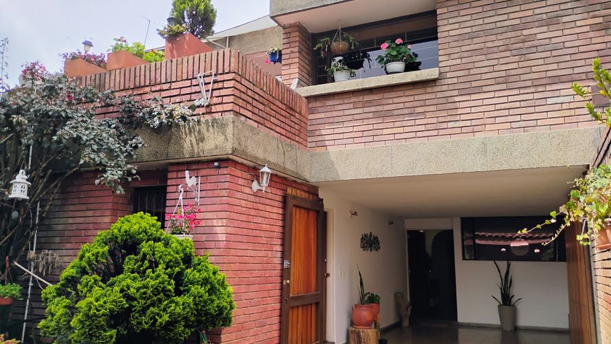 Casa de 4 alcobas en venta en Nueva Autopista, Bogotá, 231 m² · foto 23 de 24