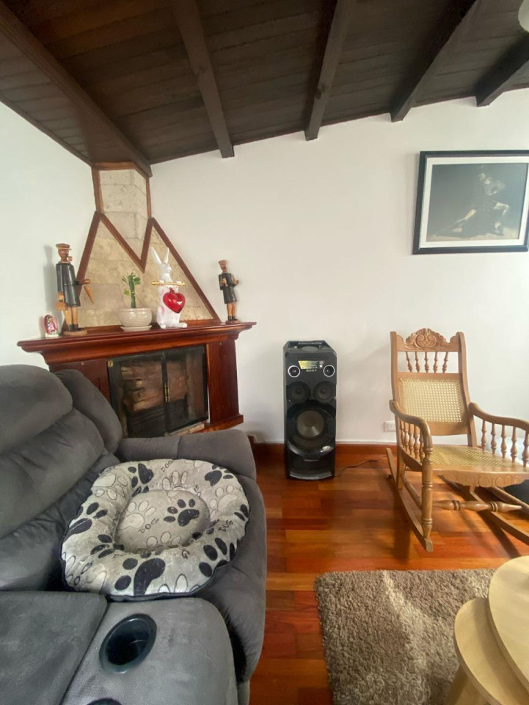Casa en venta en Colina Campestre, Bogotá · foto 2 de 24