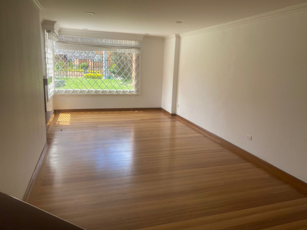 Apartamento en venta en Cedritos, Bogotá · foto 2 de 24
