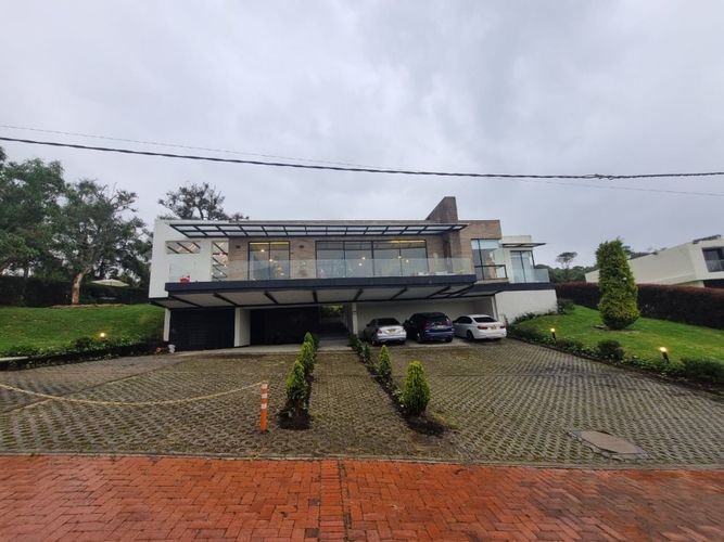 Casa de 4 alcobas en venta en Yerbabuena, Chía, 414 m² · foto 15 de 16