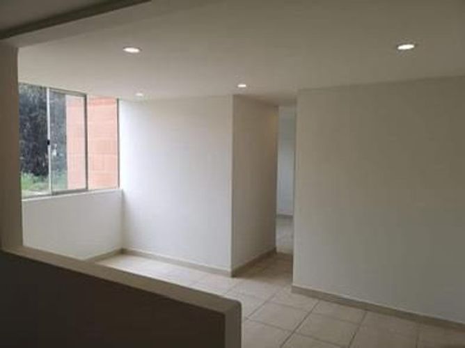 Apartamento de 2 alcobas en venta en Zona Industrial El Salitre, Soacha, 49 m² · foto 3 de 15