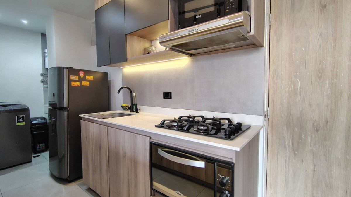 Apartamento en venta en Boston, Medellín · foto 4 de 13