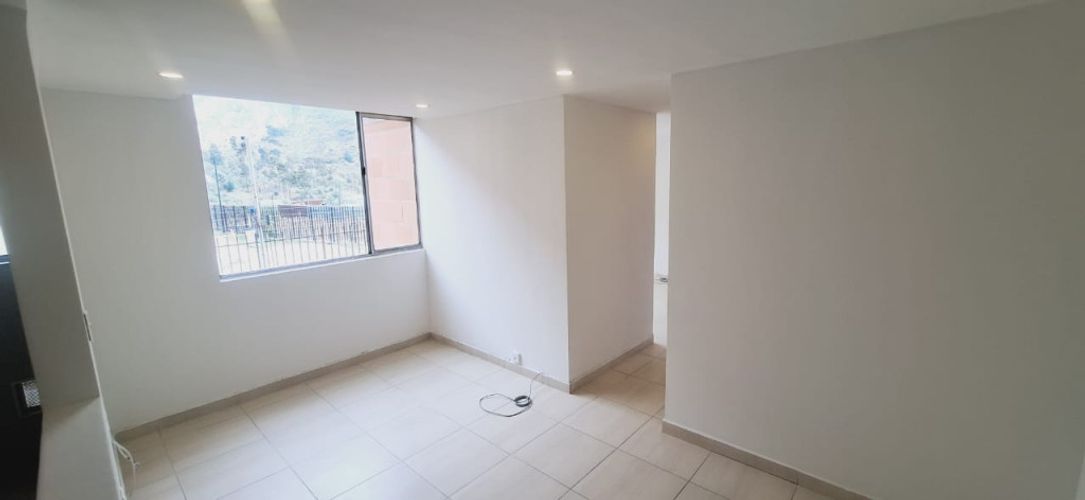 Apartamento de 2 alcobas en venta en Zona Industrial El Salitre, Soacha, 49 m² · foto 4 de 15