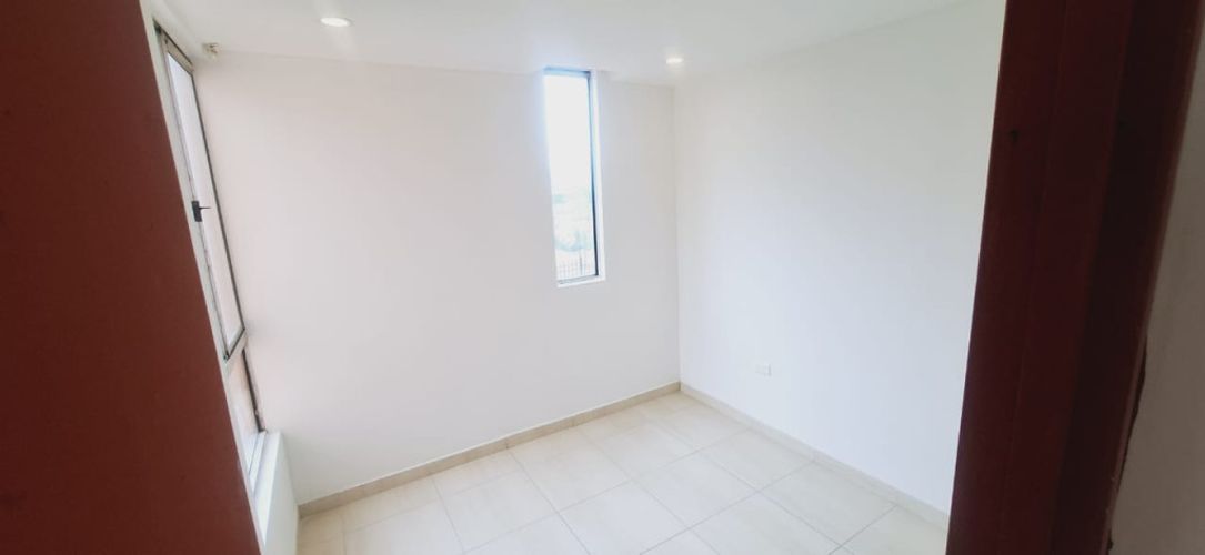 Apartamento de 2 alcobas en venta en Zona Industrial El Salitre, Soacha, 49 m² · foto 5 de 15