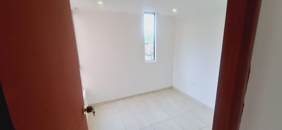 Apartamento de 2 alcobas en venta en Zona Industrial El Salitre, Soacha, 49 m² · foto 7 de 15