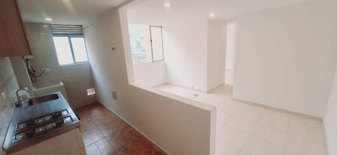 Apartamento de 2 alcobas en venta en Zona Industrial El Salitre, Soacha, 49 m² · foto 10 de 15