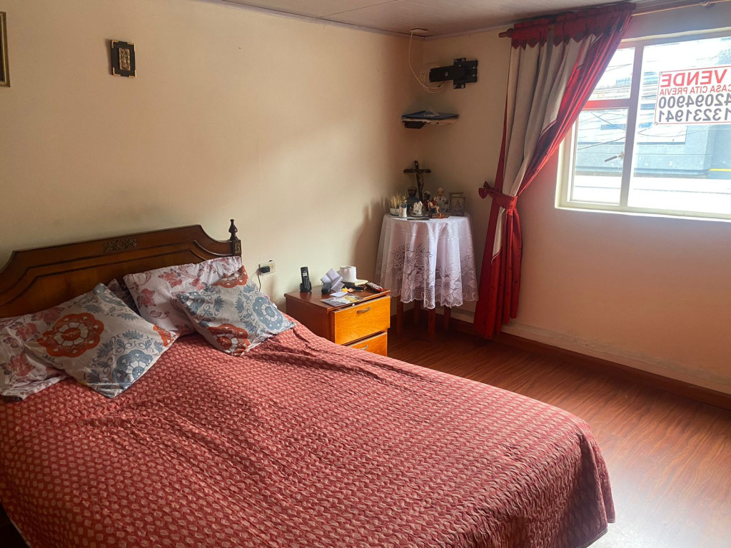 Casa en venta en Fontibon, Bogotá · foto 3 de 21