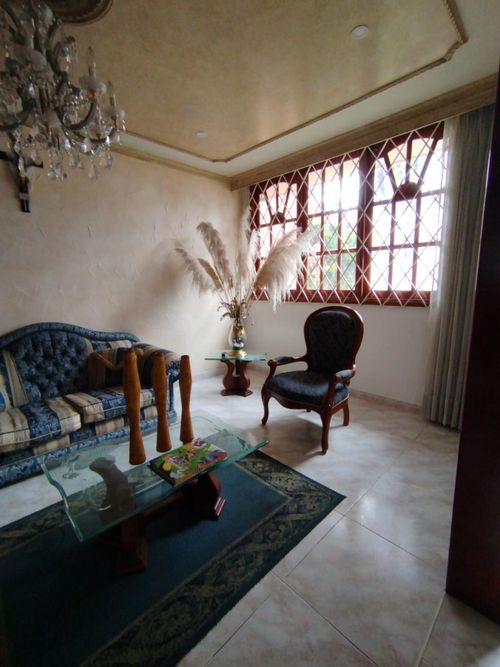 Casa de 3 alcobas en venta en Nueva Autopista, Bogotá, 360 m² · foto 6 de 24