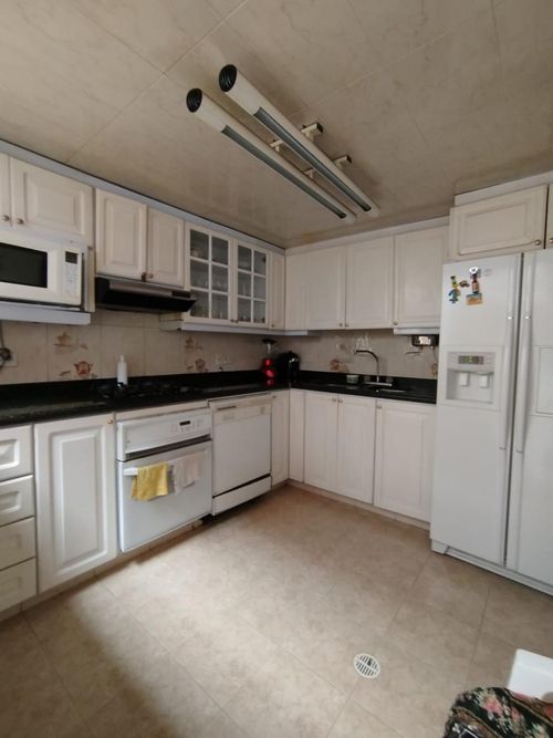 Casa de 3 alcobas en venta en Nueva Autopista, Bogotá, 360 m² · foto 12 de 24