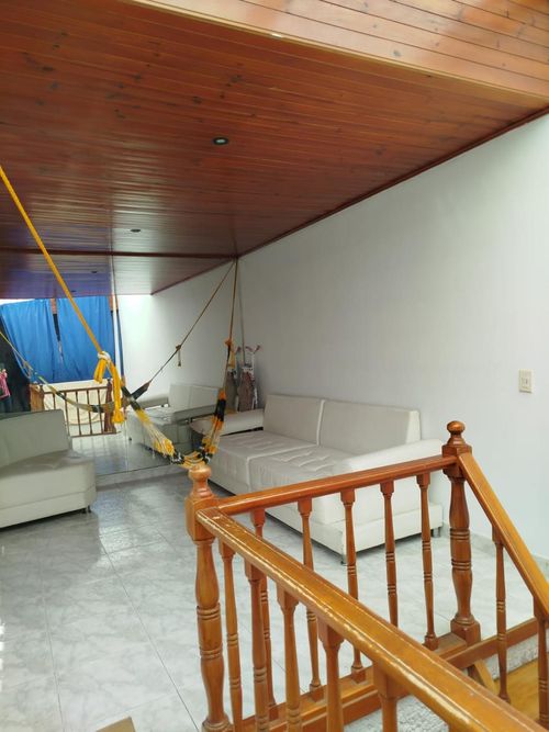 Casa de 3 alcobas en venta en Nueva Autopista, Bogotá, 360 m² · foto 17 de 24