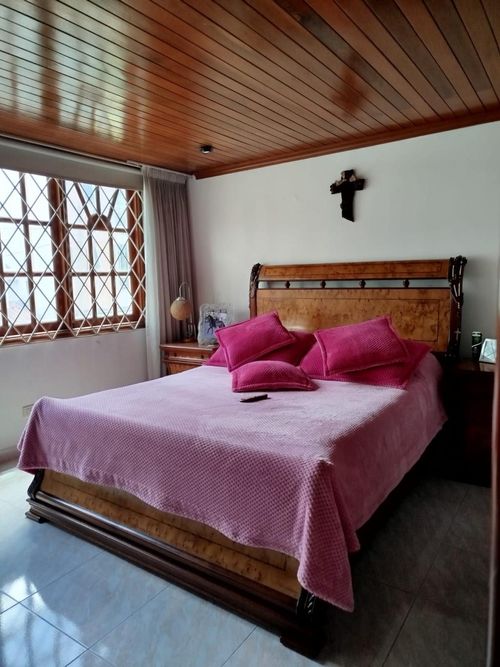 Casa de 3 alcobas en venta en Nueva Autopista, Bogotá, 360 m² · foto 22 de 24