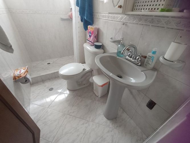 Casa de 4 alcobas en venta en Santa Ana, Bogotá, 250 m² · foto 11 de 15