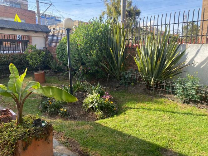 Casa de 3 alcobas en venta en Nueva Autopista, Bogotá, 365 m² · foto 21 de 22