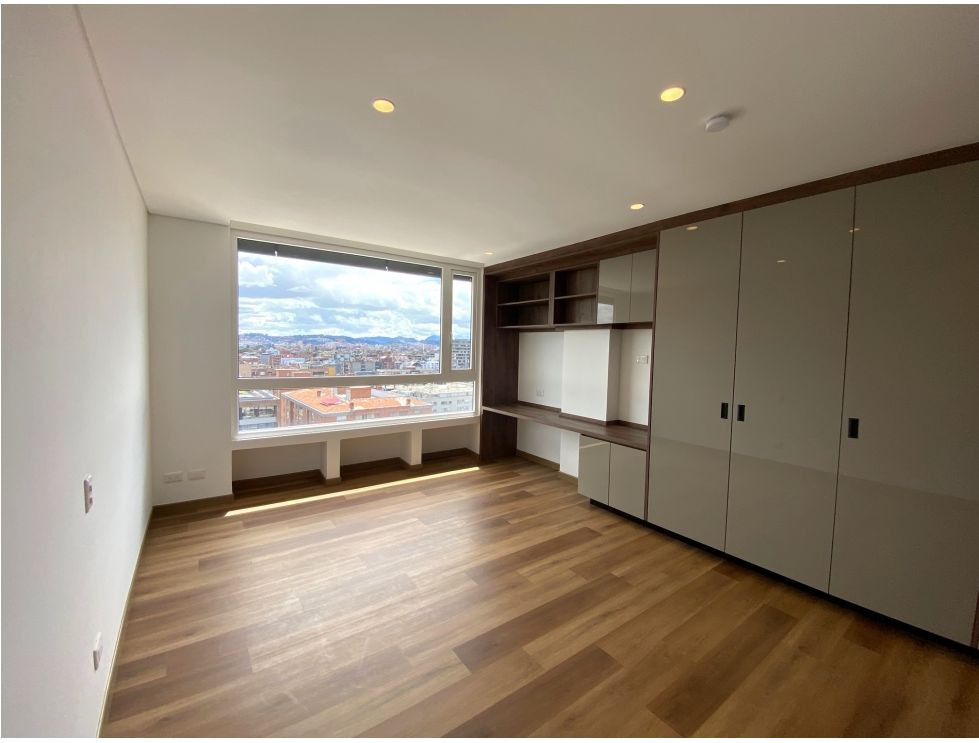 Apartamento en venta en Chicó Alto, Bogotá · foto 2 de 21