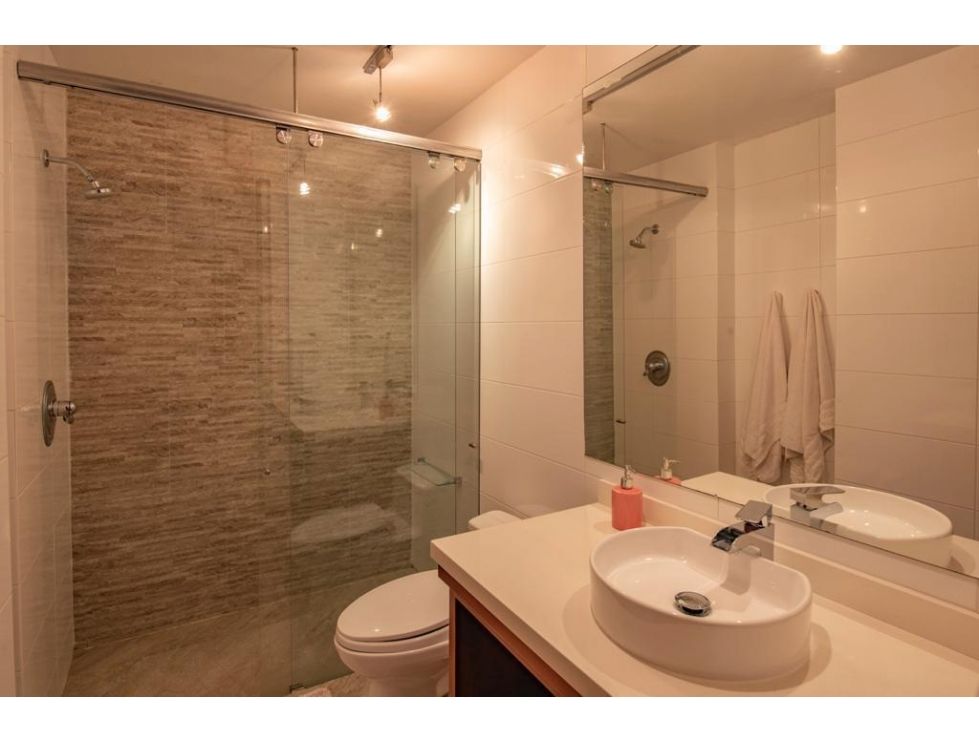 Apartamento en venta en El Refugio, Bogotá · foto 5 de 20