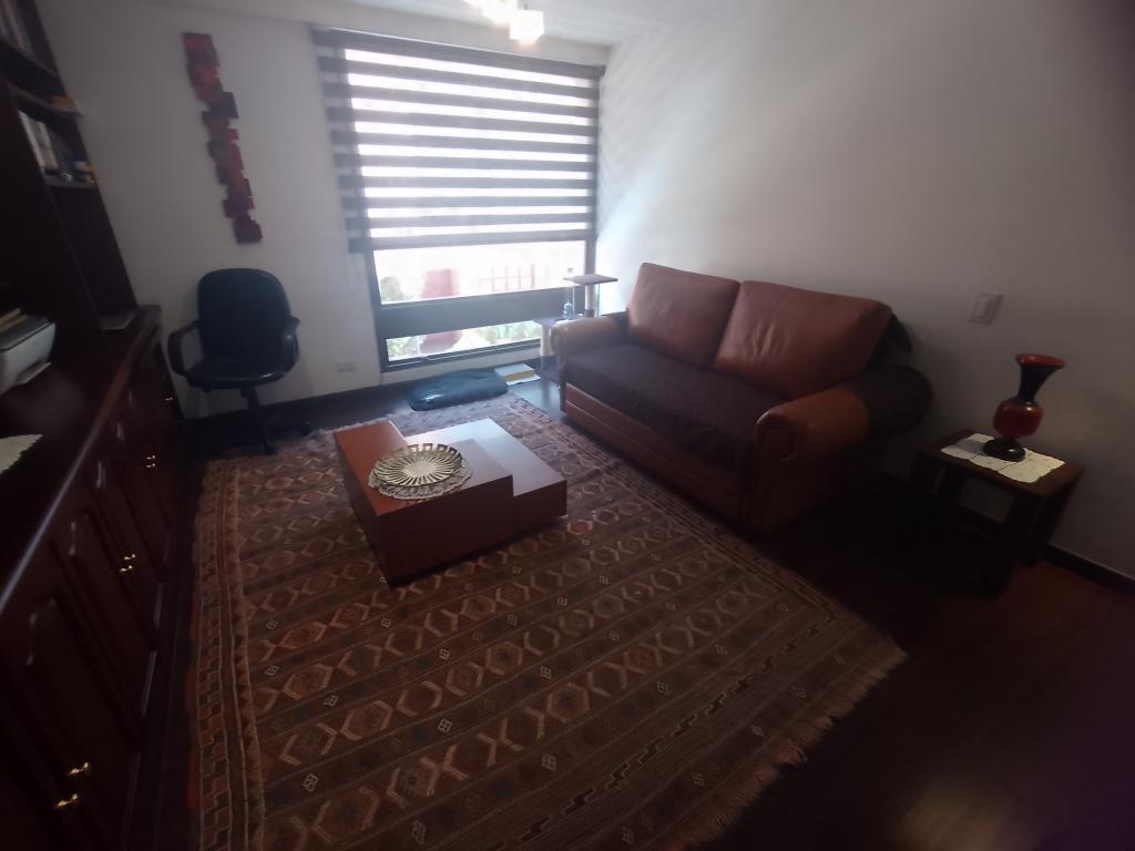 Casa en venta en Calleja Baja, Bogotá · foto 8 de 24