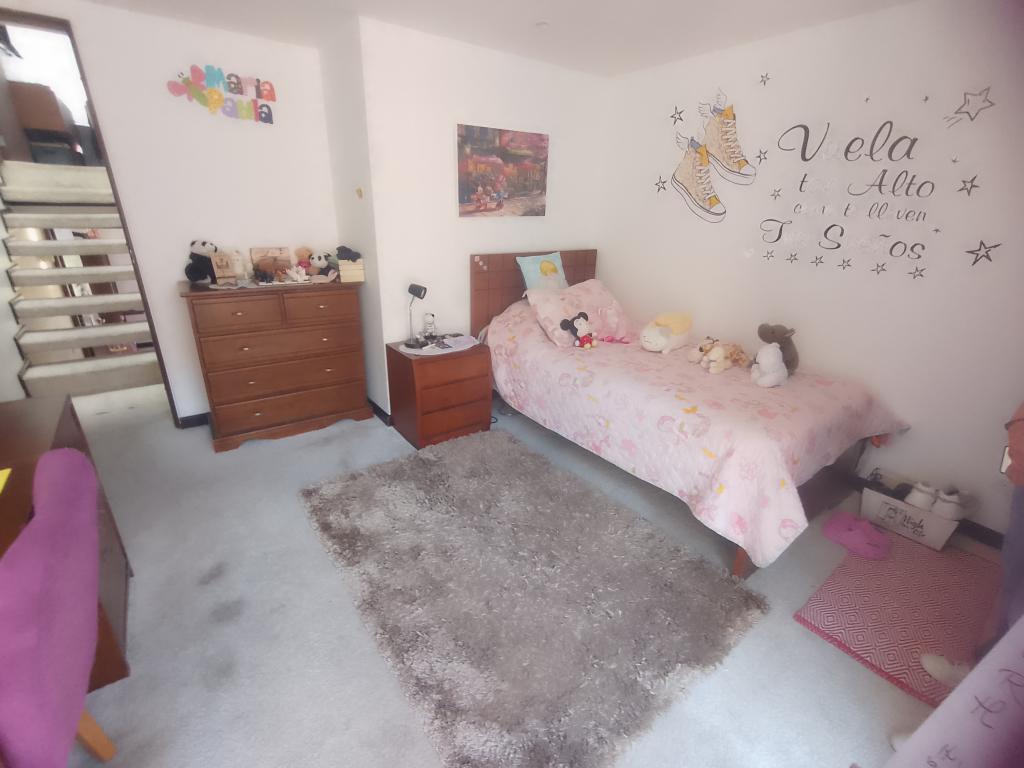 Casa en venta en Calleja Baja, Bogotá · foto 11 de 24