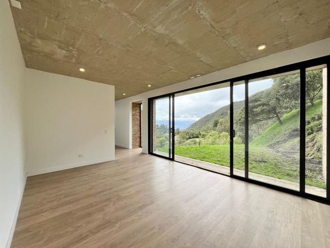 Casa de 4 alcobas en venta en Montana, Sopó, 507 m² · foto 6 de 24