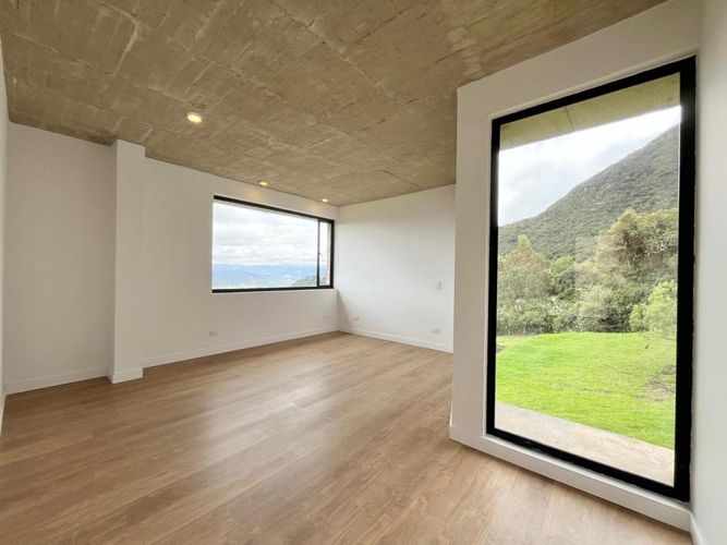 Casa de 4 alcobas en venta en Montana, Sopó, 507 m² · foto 7 de 24