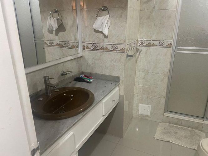 Apartamento de 3 alcobas en venta en Santa Barbara, Bogotá, 188 m² · foto 17 de 19