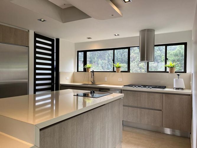Apartamento de 4 alcobas en venta en Chicó Alto, Bogotá, 435 m² · foto 17 de 20
