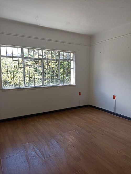 Casa de 5 alcobas en venta en La Soledad, Bogotá, 200 m² · foto 2 de 17