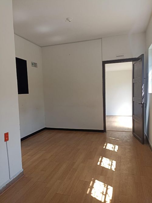 Casa de 5 alcobas en venta en La Soledad, Bogotá, 200 m² · foto 11 de 17