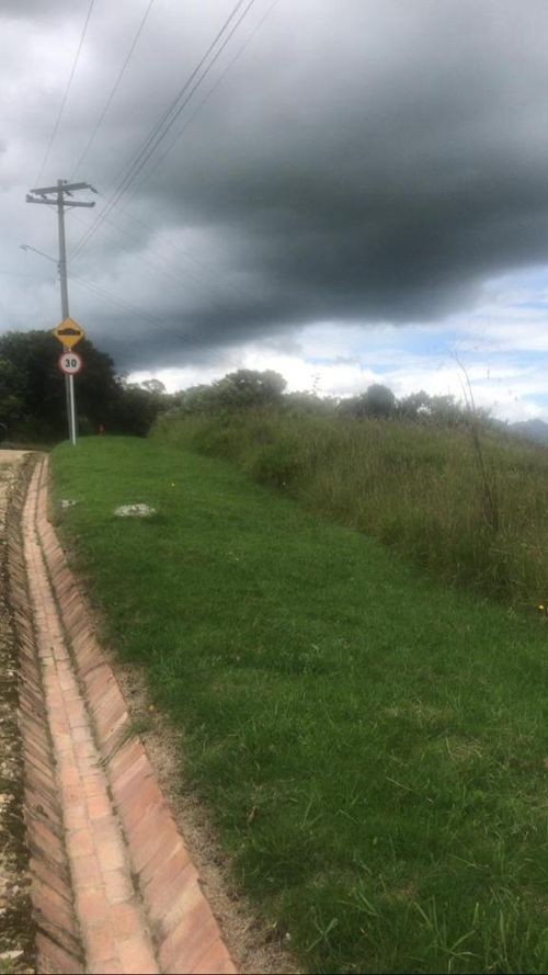 Lote en venta en Altos De Yerbabuena, Chía, 600 m² · foto 2 de 15