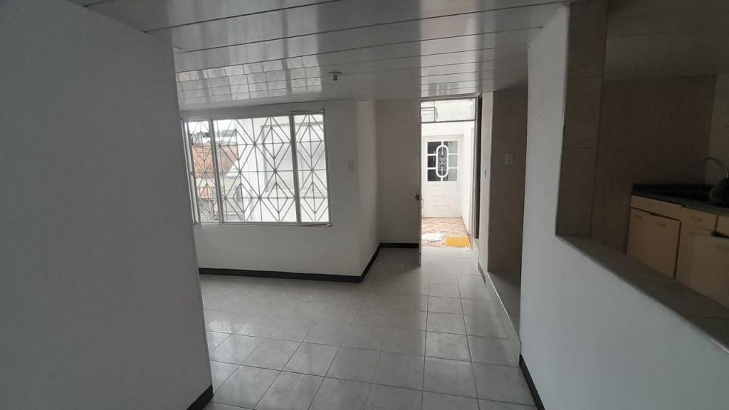 Casa en venta en Villa Claudia, Bogotá · foto 8 de 19