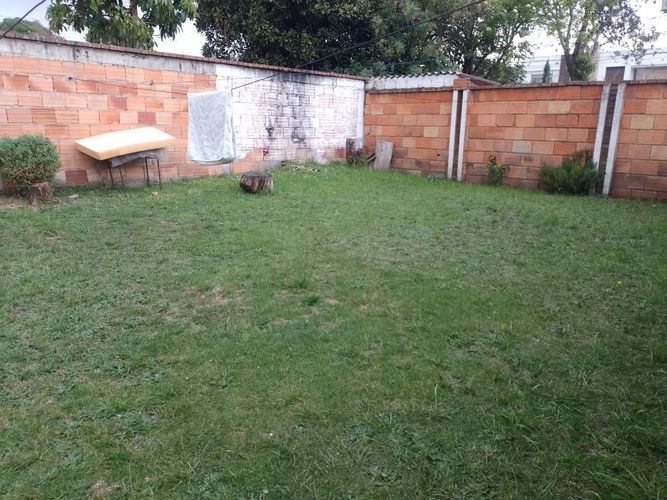 Casa de 4 alcobas en venta en Tierra Linda, Bogotá, 375 m² · foto 9 de 9