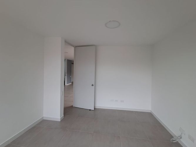 Apartamento de 3 alcobas en arriendo en Astorga, Medellín, 85 m² · foto 8 de 14