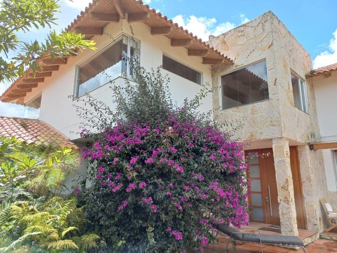 Casa de 4 alcobas en venta en Santa Rita, Chía, 285 m² · foto 4 de 24