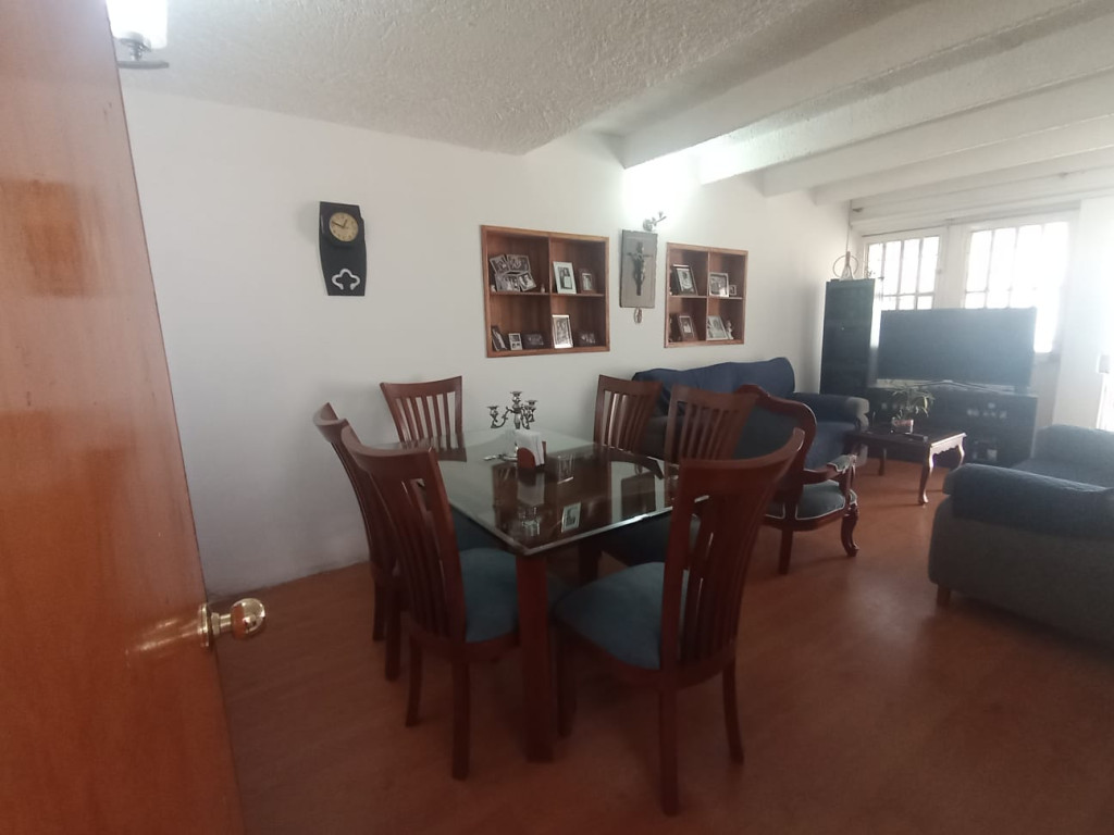 Casa en venta en La Estrada, Bogotá · foto 6 de 21