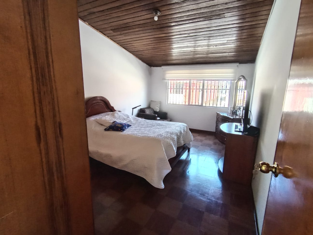 Casa en venta en La Estrada, Bogotá · foto 8 de 21