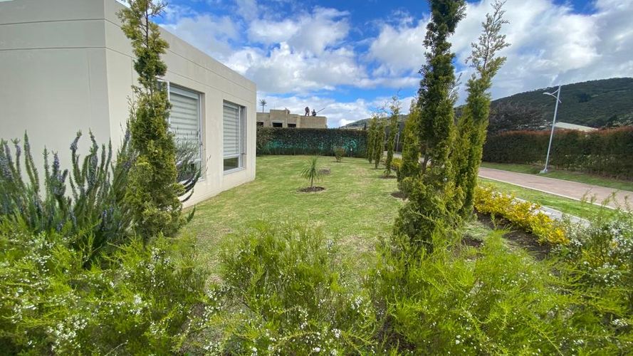 Casa de 4 alcobas en venta en Montana, Sopó, 287 m² · foto 3 de 23