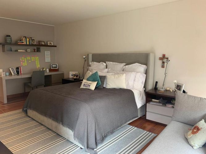 Apartamento de 3 alcobas en venta en Los Rosales, Bogotá, 274 m² · foto 7 de 23