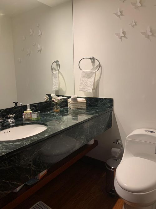 Apartamento de 3 alcobas en venta en Los Rosales, Bogotá, 274 m² · foto 14 de 23