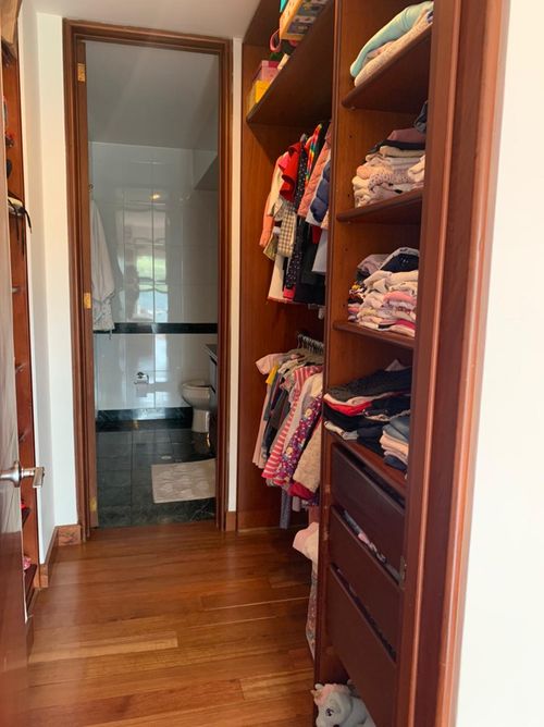 Apartamento de 3 alcobas en venta en Los Rosales, Bogotá, 274 m² · foto 22 de 23
