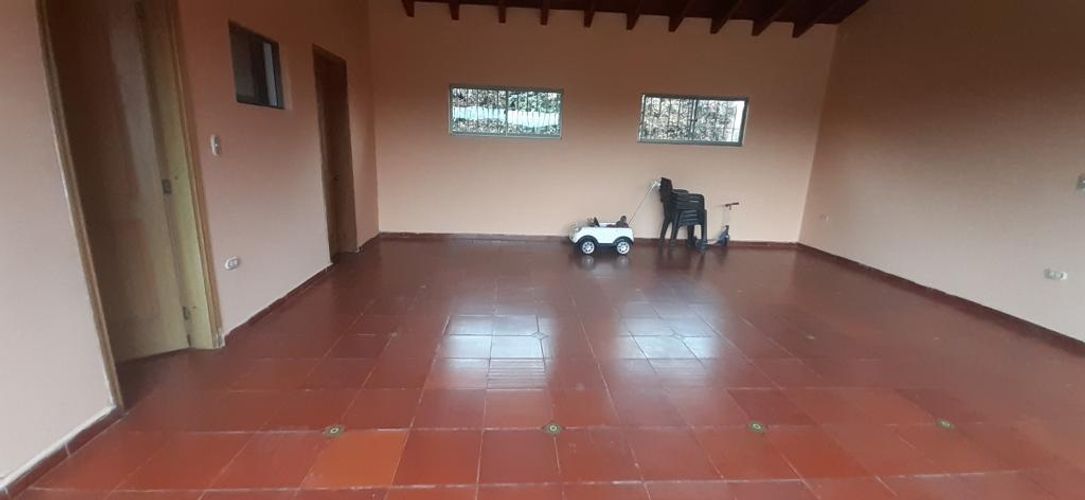 Casa de 7 alcobas en venta en Santa Lucia, Chía, 540 m² · foto 4 de 24