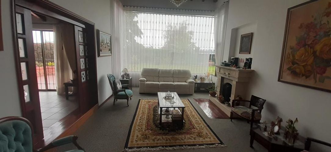 Casa de 7 alcobas en venta en Santa Lucia, Chía, 540 m² · foto 5 de 24