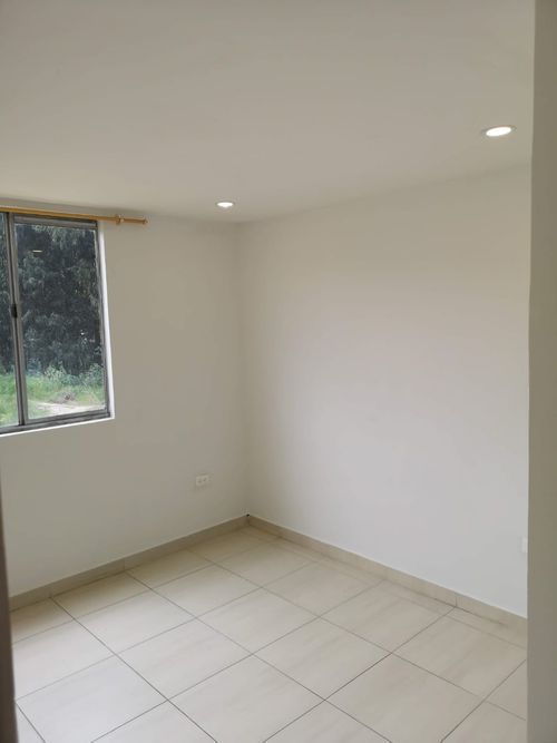 Apartamento de 2 alcobas en venta en El Cipres, Soacha, 49 m² · foto 21 de 24