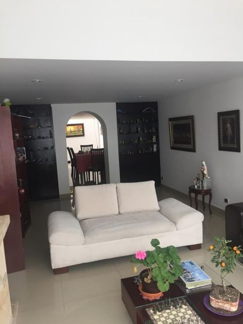 Casa de 5 alcobas en venta en Cedritos, Bogotá, 180 m² · foto 2 de 20
