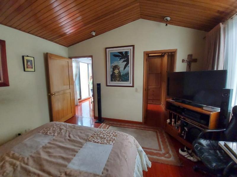 Apartamento en venta en Santa Barbara, Bogotá · foto 3 de 10