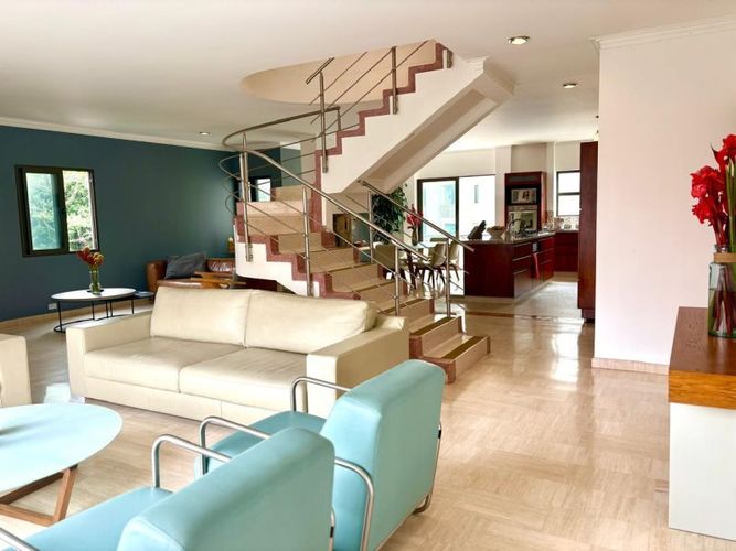 Apartamento de 4 alcobas en venta en La Florida, Medellín, 295 m² · foto 4 de 20
