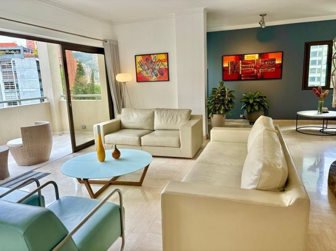Apartamento de 4 alcobas en venta en La Florida, Medellín, 295 m² · foto 5 de 20