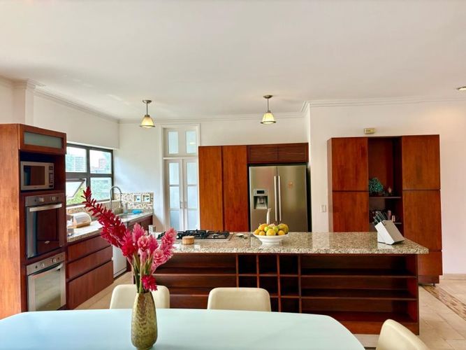Apartamento de 4 alcobas en venta en La Florida, Medellín, 295 m² · foto 8 de 20