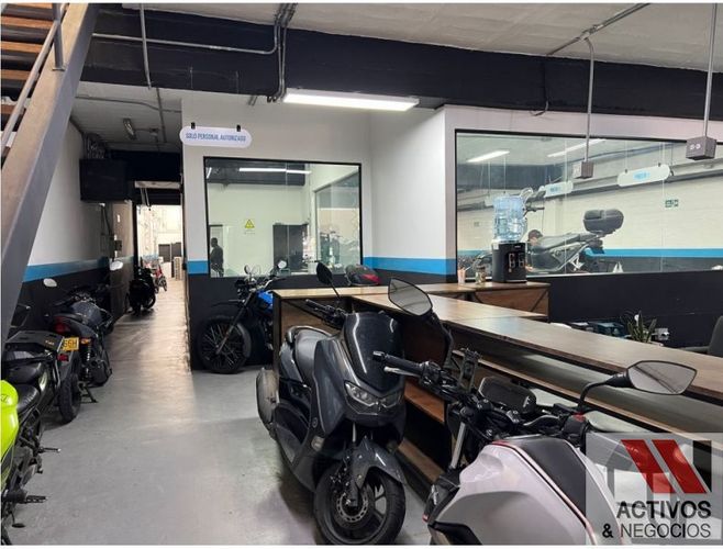 Bodega en venta en Campo Amor, Medellín, 2235 m² · foto 10 de 20
