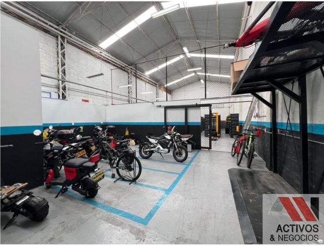 Bodega en venta en Campo Amor, Medellín, 2235 m² · foto 14 de 20